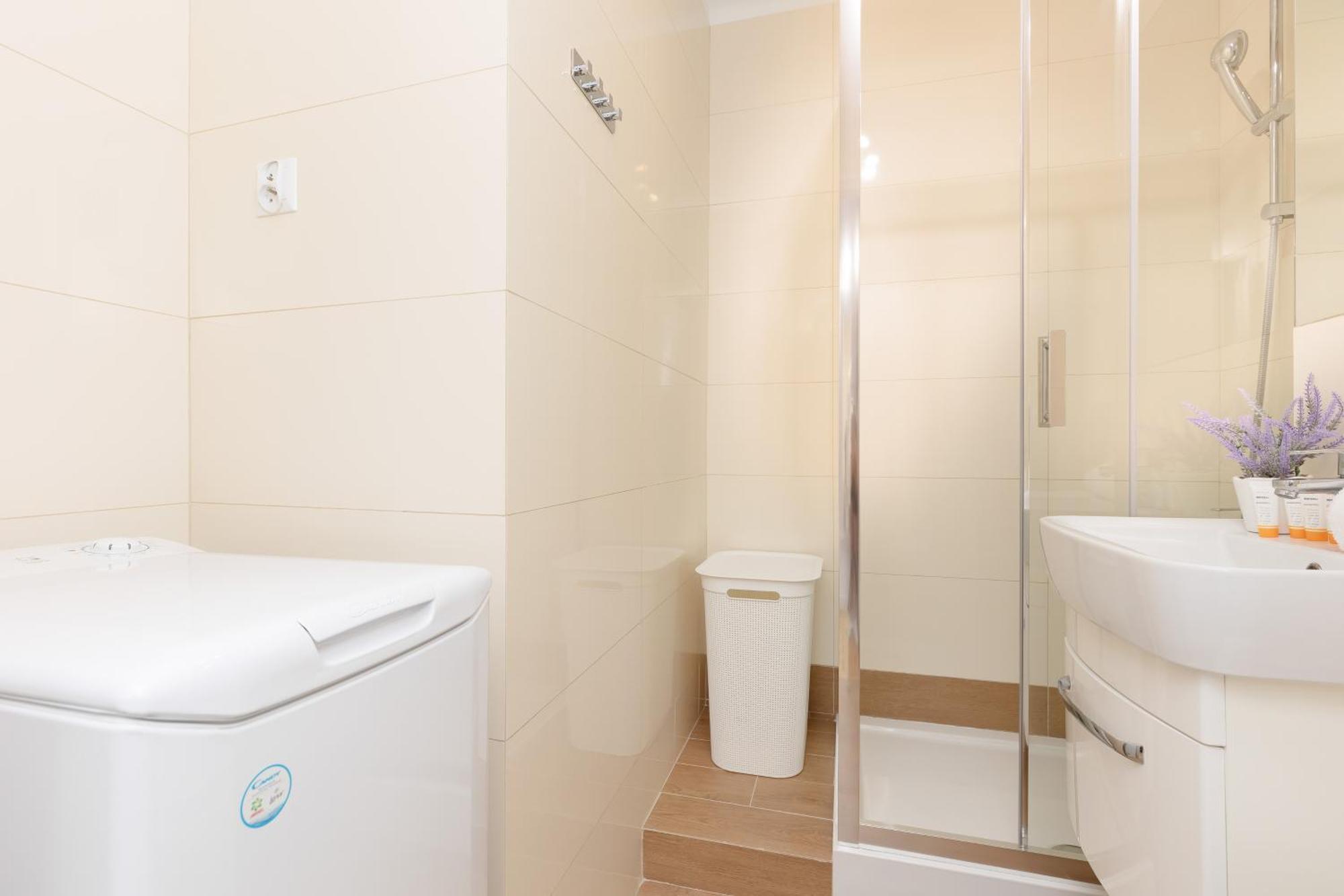 Apartments Warsaw Grzybowska By Noclegi Renters Екстер'єр фото
